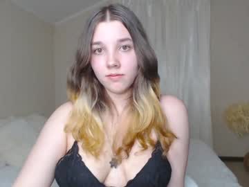 girl Cheap Sex Cams with kitty1_kitty