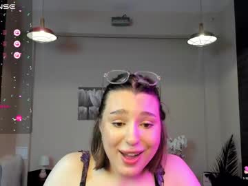girl Cheap Sex Cams with kylieeangel