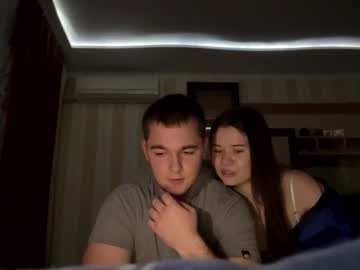 couple Cheap Sex Cams with sexyouple