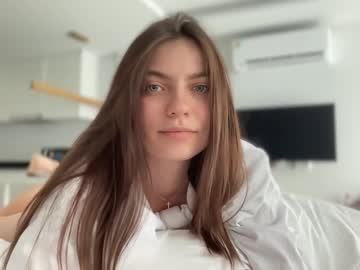 girl Cheap Sex Cams with kattyyy_catt