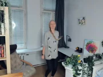 girl Cheap Sex Cams with rave_the_love