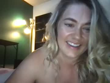 girl Cheap Sex Cams with kya_murphy
