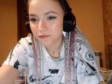 girl Cheap Sex Cams with sizzling_angel_555