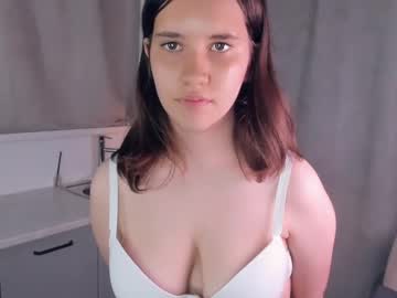 girl Cheap Sex Cams with chelseabrindle