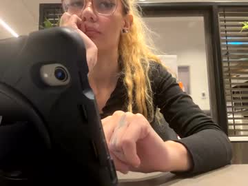 girl Cheap Sex Cams with mystical_mystery