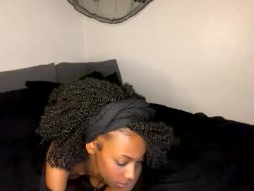 girl Cheap Sex Cams with trixie_luv