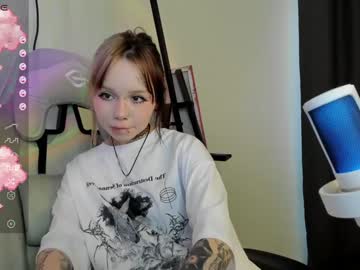 girl Cheap Sex Cams with gummi_heart