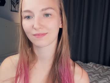 girl Cheap Sex Cams with fluttery_talk