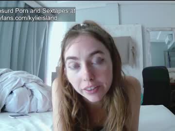 couple Cheap Sex Cams with kylieisland