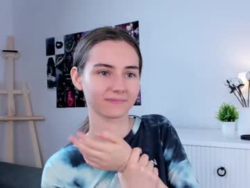 girl Cheap Sex Cams with approche_toi_petite
