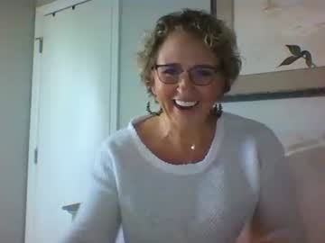 girl Cheap Sex Cams with momnxtdoor