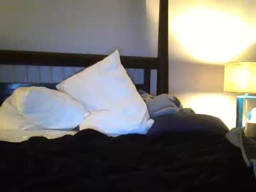 couple Cheap Sex Cams with ournaughtyside