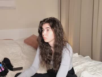 girl Cheap Sex Cams with katiebarfield