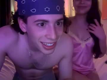 couple Cheap Sex Cams with yaraandleo