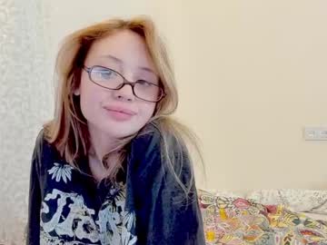 girl Cheap Sex Cams with atmospherra